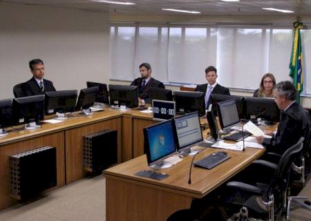 Por 3 a 0, desembargadores condenam Lula em segunda instância no caso triplex