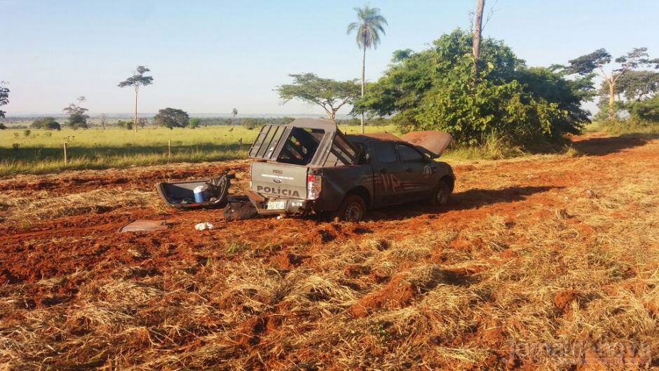 Viatura do DOF capota, um policial morre e outro fica gravemente ferido