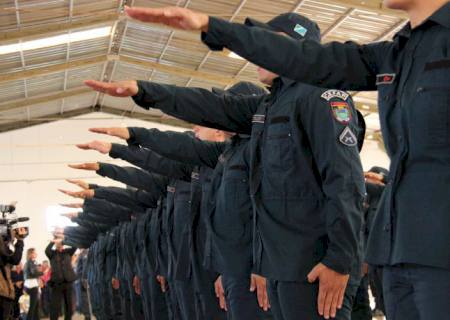 Ideia Cursinhos oferece curso preparatório para o concurso da PM e Bombeiros