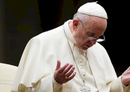 Papa aceita renúncia de bispos chilenos suspeitos de pedofilia