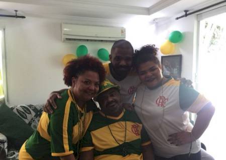 Arlindo Cruz deixa o hospital 1 ano e 3 meses após AVC