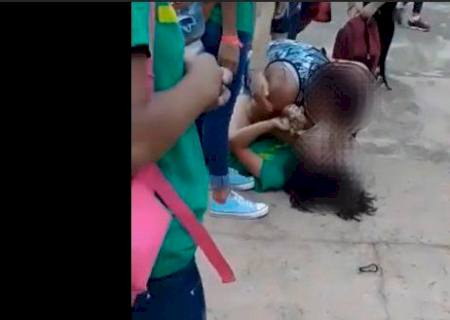 Mãe de aluna invade escola e agride adolescente em Campo Grande