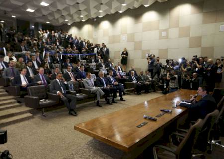 Lei propõe endurecer cumprimento de pena para crimes graves