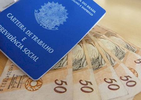 Nascidos em março e abril começam a receber abono salarial do PIS 2017