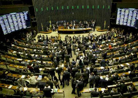 Líderes de 13 partidos anunciam apoio à reforma da Previdência