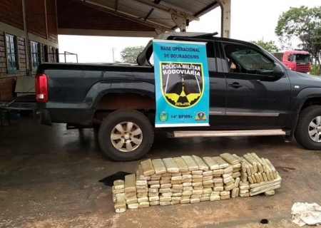 Morador de Deodápolis é preso com maconha oculta em caminhonete