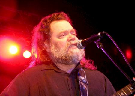 Roky Erickson, líder da banda 13th Floor Elevators, morre aos 71 anos