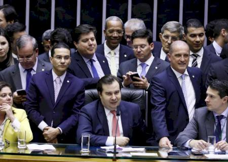 Câmara conclui votação da reforma da Previdência em primeiro turno