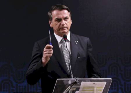 Bolsonaro diz que indicará evangélico para o Supremo