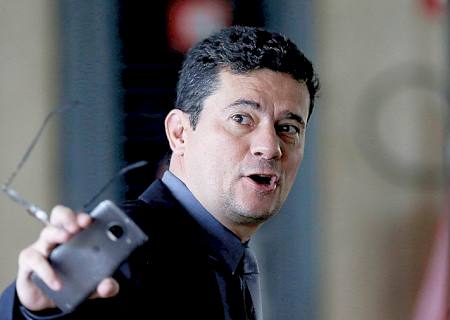 PF detém quatro suspeitos de invadir telefone de Sergio Moro