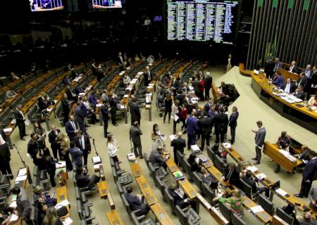 Câmara rejeita todos os destaques e aprova reforma da Previdência