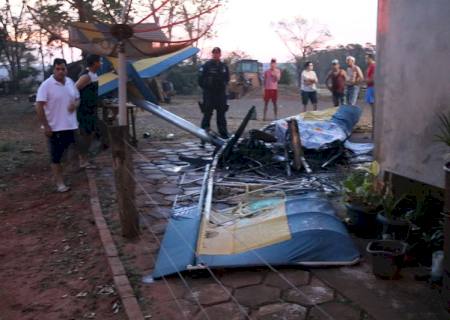 Ultraleve de vereador de Ivinhema cai e mata uma criança