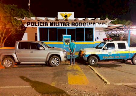 Homem é preso com caminhonete roubada em MS