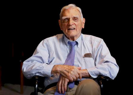 ''Temos de aprender a viver da energia que vem do sol'', diz cientista