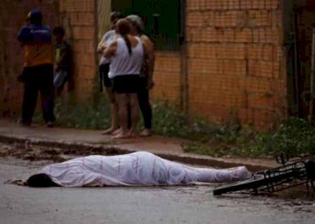 Adolescente de 15 anos morre atropelado por caminhonete na Capital