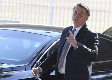 Bolsonaro deixa entrevista ao ser questionado sobre resposta de Celso de Mello a vídeo