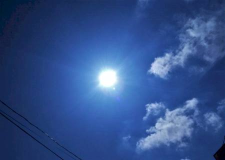 Meteorologia prevê dia parcialmente nublado com calor
