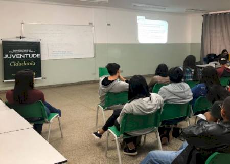 Governo capacita jovens para o mercado de trabalho