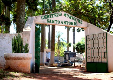 Cemitério Municipal de Batayporã recebe mais estrutura para o Dia de Finados