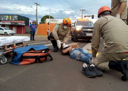 Moto colide com bicicleta em cruzamento de avenidas de Nova Andradina