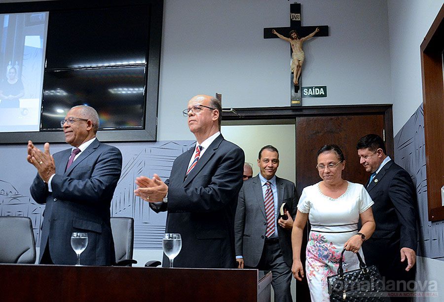 Pastor Aparecido de Souza recebe Título de Cidadão Araçatubense