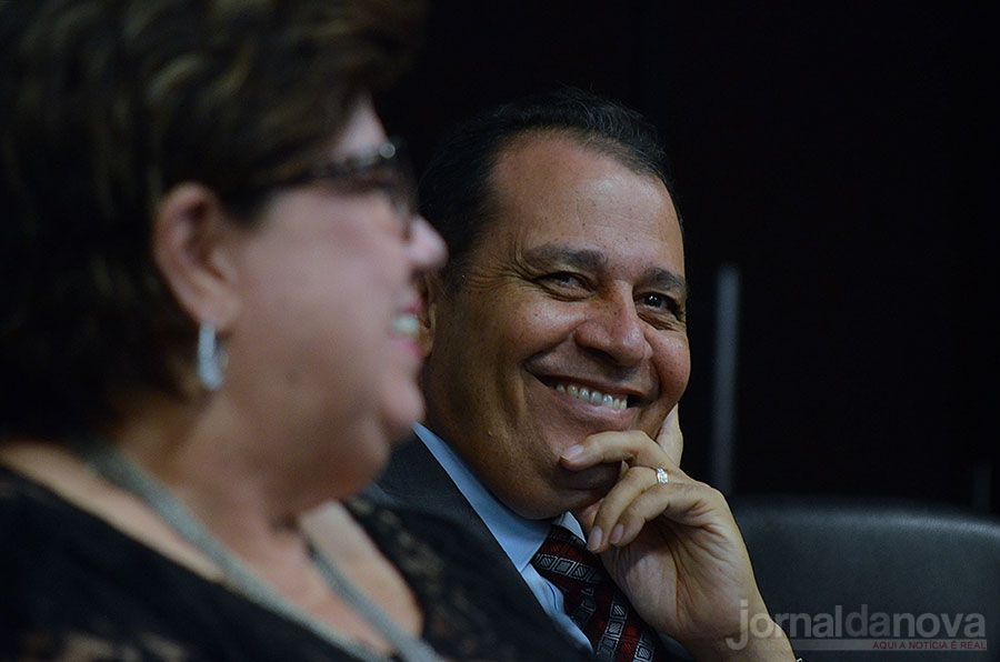 Pastor Aparecido de Souza recebe Título de Cidadão Araçatubense