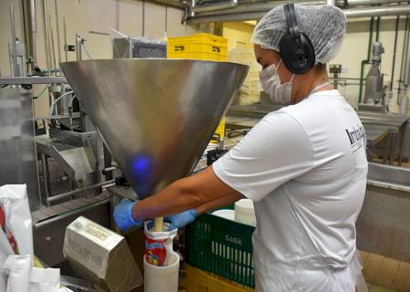 Indústria laticínia de MS segura preço e leite segue sem aumento em plena entressafra