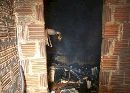 Idoso morre após incêndio em residência na Aldeia Bororó em Dourados