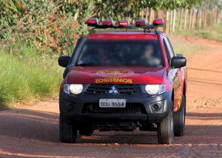 Corpo de Bombeiros segue para o bairro Laranjal em busca de corpo