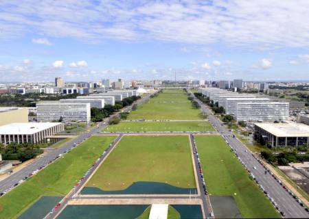 Governo federal extingue 27,5 mil cargos efetivos
