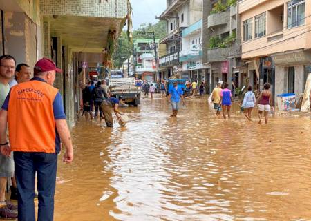 Mais de 2 mil pessoas estão desalojadas no Espírito Santo