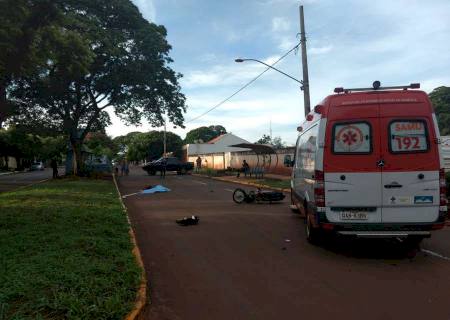 Motociclista morre após ser atingido por caminhonete em Dourados