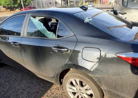 Carro de deputado federal é atacado a tiros em Campo Grande