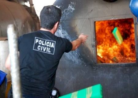 Polícia Civil incinera drogas apreendidas em Bataguassu e Brasilândia