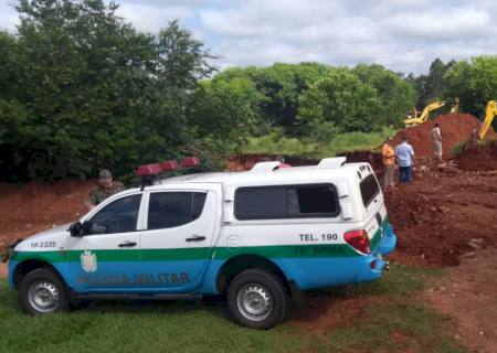 PMA verifica vazamento de esgoto a céu aberto em Nova Andradina