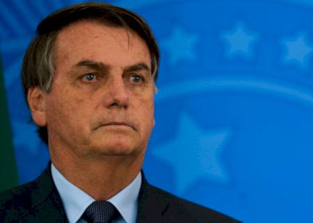 Bolsonaro sanciona com vetos ajuda de R$ 600 aos informais