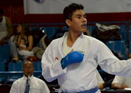Contemplado pelo Bolsa Atleta garante vaga na seleção brasileira de karatê pelo 5º ano consecutivo