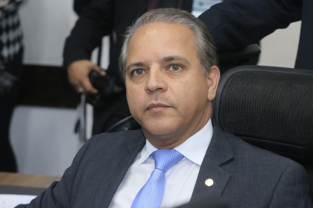 David Sem Projeto de suspensão de consignados é aprovado e Cel David vota contra ...