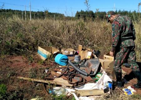 PMA de Naviraí autua empresa por responsabilidade de descarte ilegal de lixo em terreno urbano