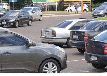 Veículos placas com final 3 e 4 tem licenciamento em Junho
