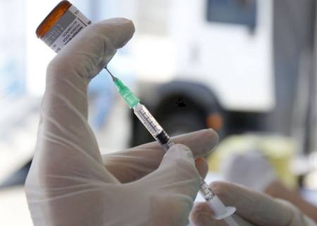 Testes com vacina de Oxford contra covid-19 começam em São Paulo