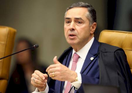 ''Existe consenso sobre o adiamento das eleições'', diz presidente do TSE