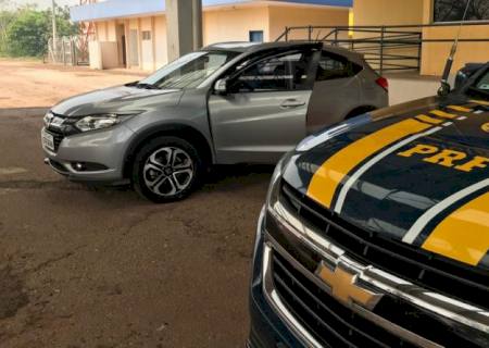 Carro roubado no Rio de Janeiro é recuperado pela PRF em Miranda