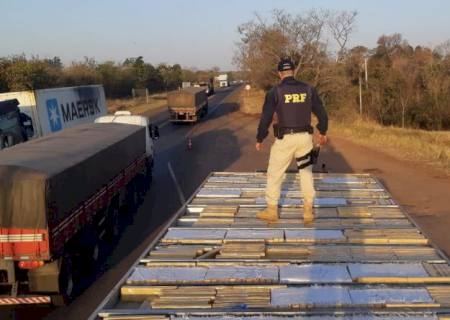 Agentes da PRF apreendem mais de uma tonelada de maconha em MS