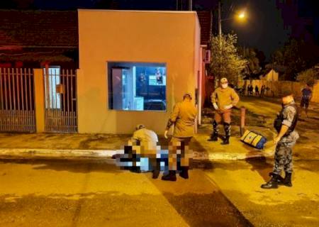 Durante bebedeira, tatuador mata amigo e se entrega à polícia em MS