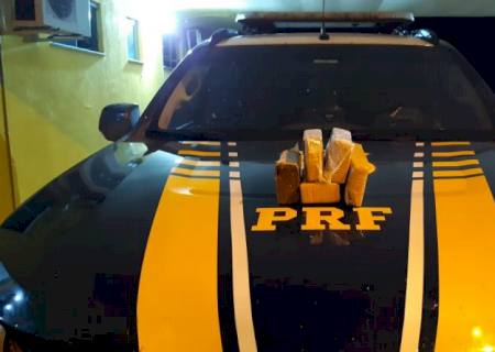 Menor é flagrado com drogas em ônibus na cidade de Água Clara