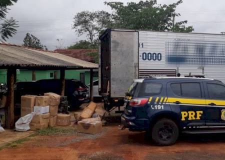 PRF apreende 1,7 tonelada de maconha e prende dupla em Água Clara