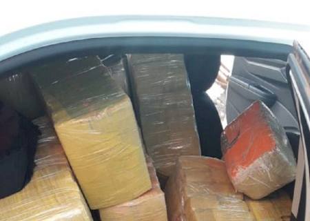 PRF localiza 415 kg de maconha em veículo abandonado em Eldorado