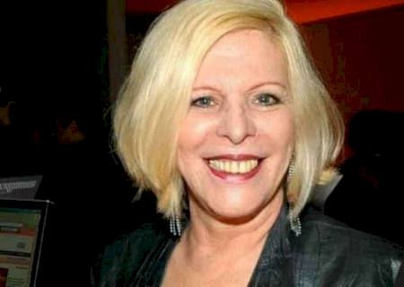 Cantora Vanusa morre aos 73 anos em Santos