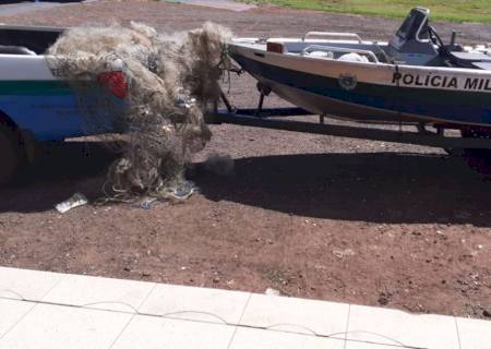 Polícia Militar Ambiental e Imasul fiscalizam 55 pessoas e prendem pescador com petrecho ilegal em Japorã
